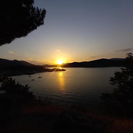 Ruralrut En El Tiemblo Precios Especiales A Partir De 7 Noches, Wifi, Cabina De Hidromasaje, Aire Acondicionado, Zonas De Bano Naturales Cercanas 外观 照片